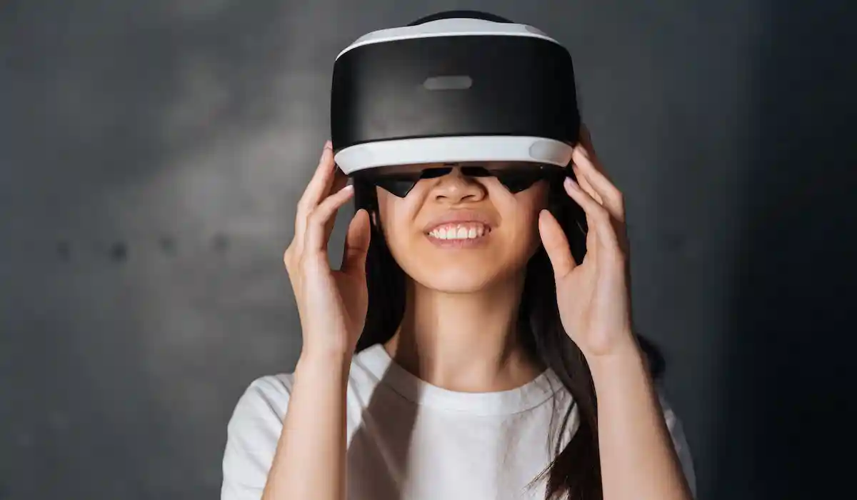 The Rise of Virtual Reality Gaming: Immersive Experiences for Gamers